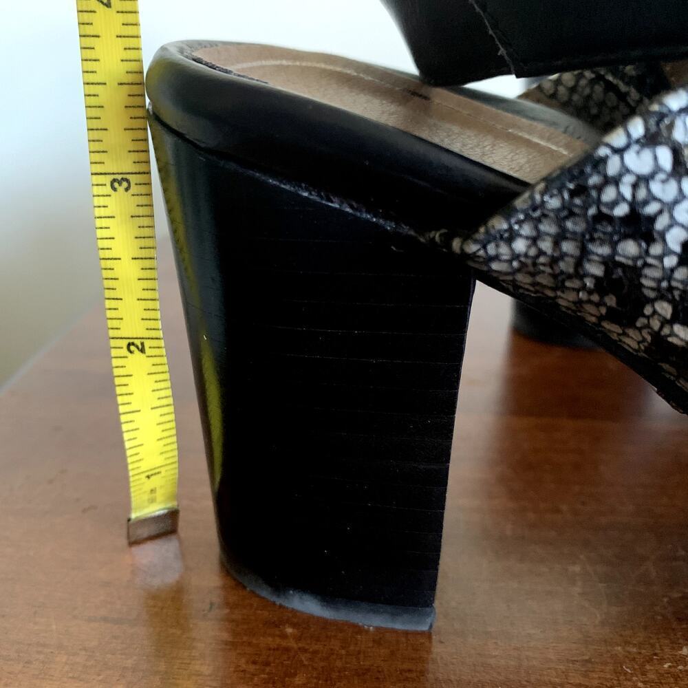 Vionic Kaia Leather Animal Print Peep Toe Mules Ankle Strap Chunky Heel Size 8.5 - Picture 8 of 15